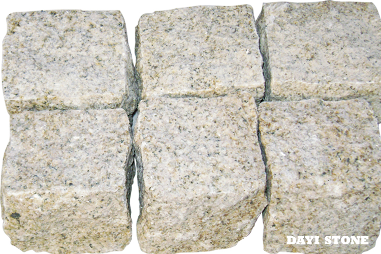 Cubes Yellow Granite G682 All sides natural split 10x10x10cm - Dayi Stone